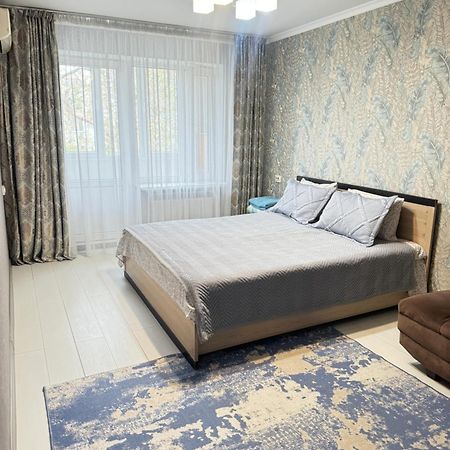 Квартира На Панфилова "Арбат" 1 Комн Almaty Extérieur photo